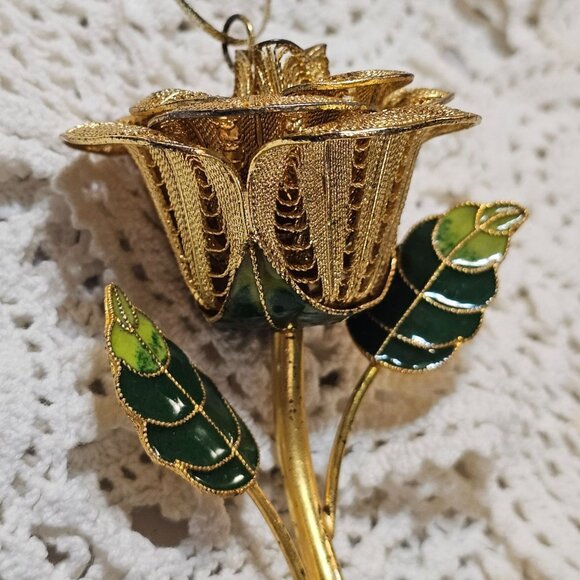 Vtg Gold Tone Filigree Rose Cloisonné Leaf 3D Rose Ornament - Picture 5 of 16